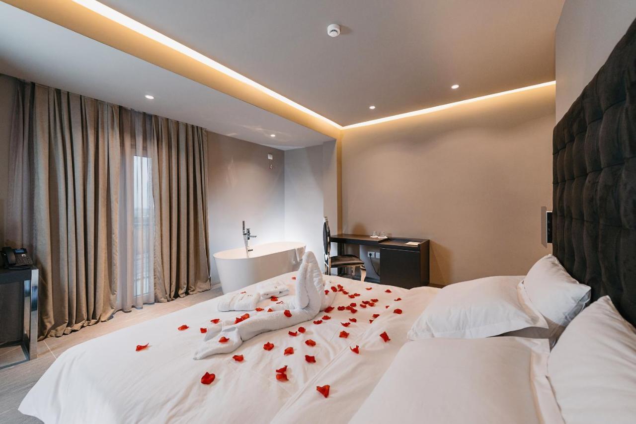 Hotel Egnatia Berxull Экстерьер фото